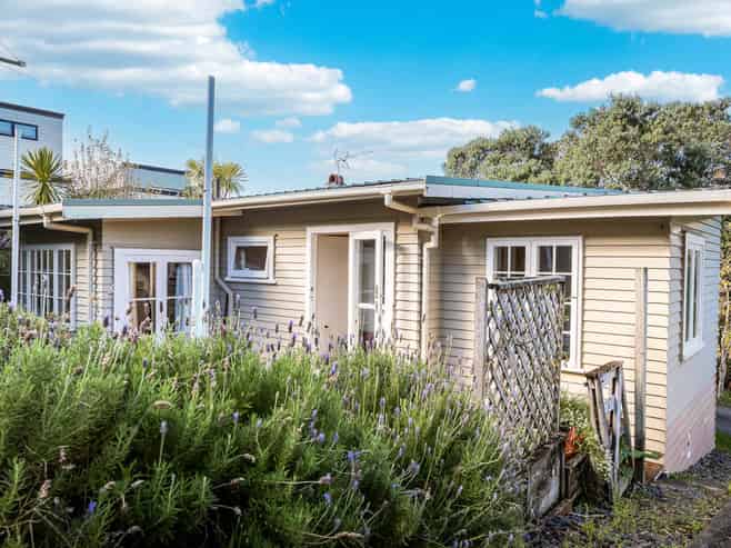 5 Montana Avenue, Murrays Bay
