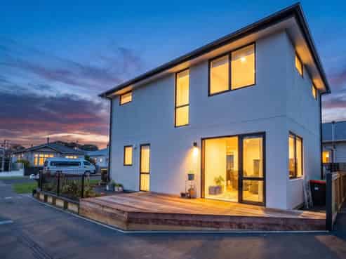 10A Crest Street, TAINUI