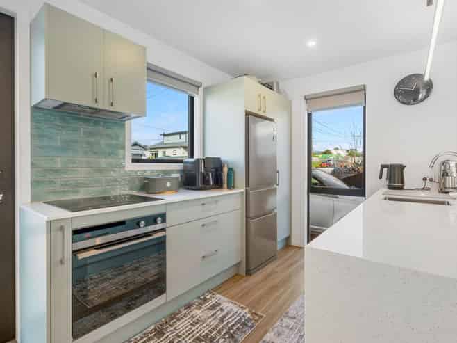 10A Crest Street, TAINUI