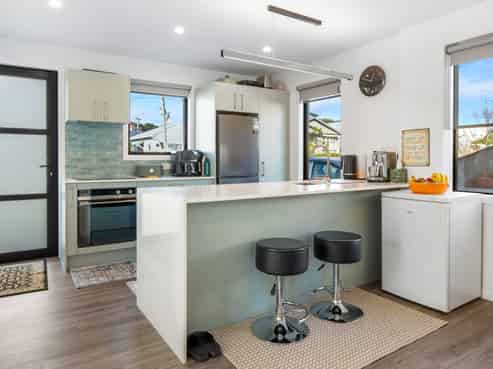 10A Crest Street, TAINUI