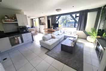 2/168-182 Main Street, Upper Hutt