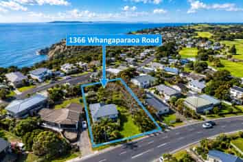 1366 Whangaparaoa Road, Army Bay