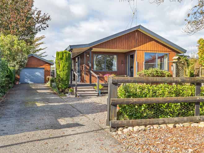 10 Dellys Grove, Levin