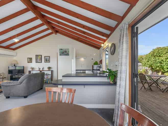 10 Dellys Grove, Levin