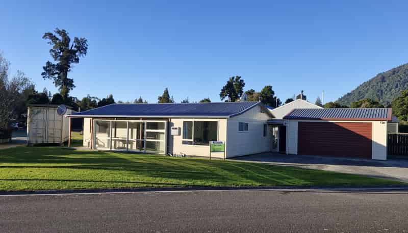 1 Nyhon Place, Haast