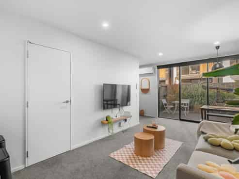 3/331 Lincoln Road, Addington
