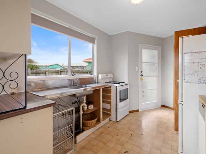 8 Aldo Place, Clover Park