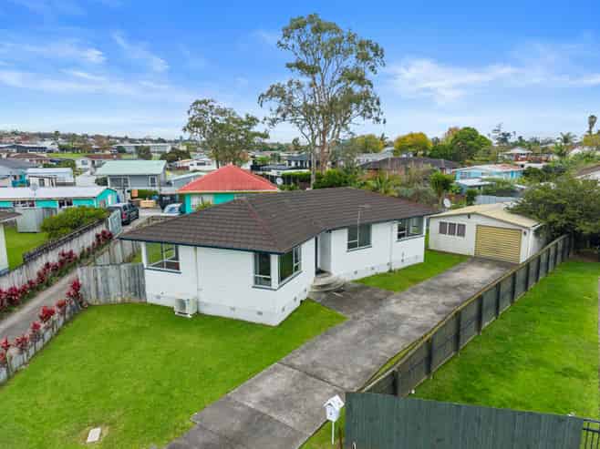 8 Aldo Place, Clover Park