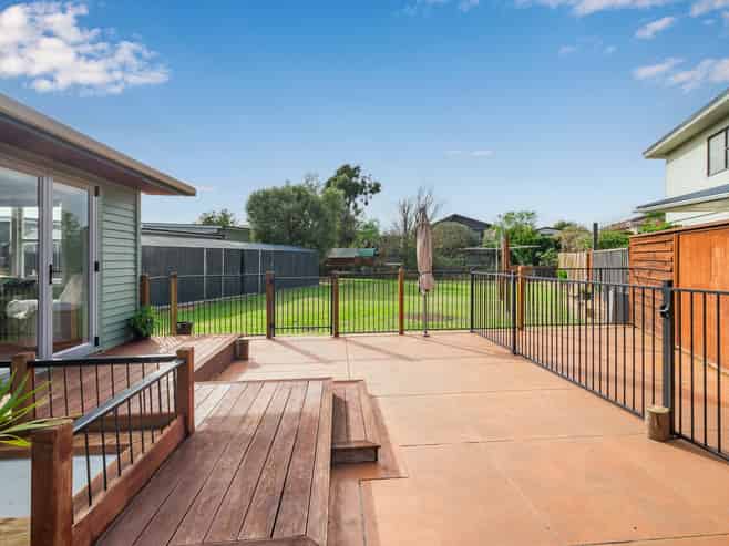 17 Winton Street, Paraparaumu Beach
