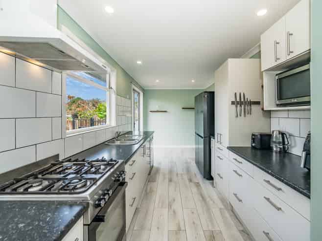 17 Winton Street, Paraparaumu Beach