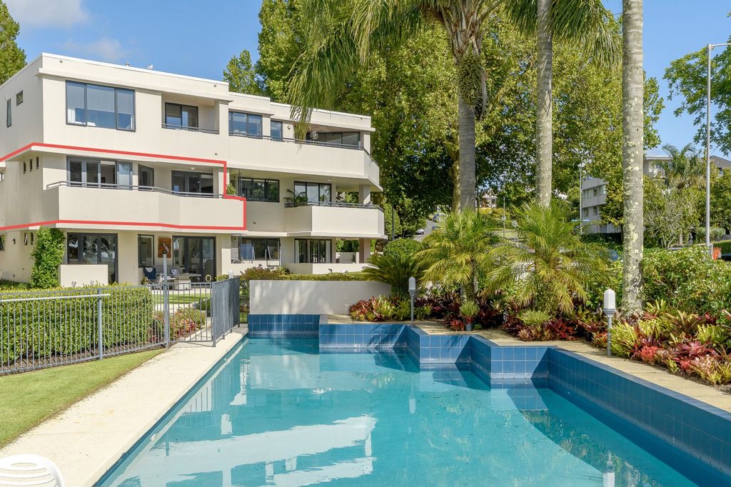 Inner city sanctuary with water views and pool 1