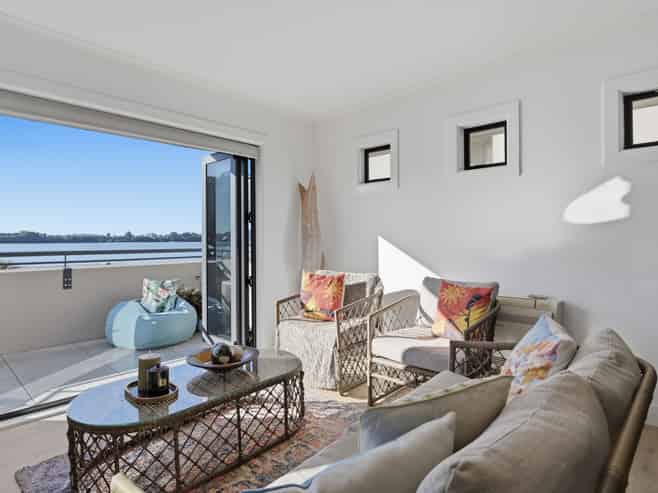 4/2 Sixth Avenue, Tauranga
