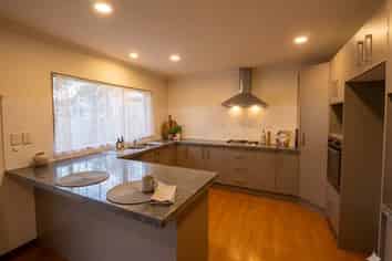 19B Gloucester Road, Manurewa