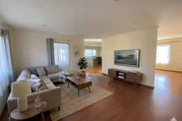 19B Gloucester Road, Manurewa