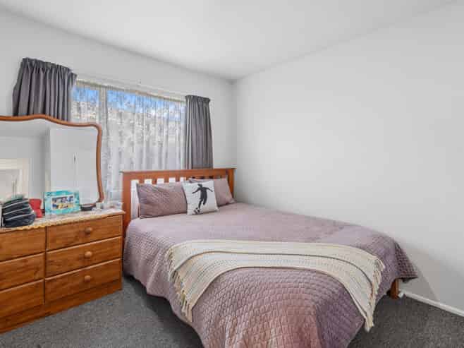 41 Robert Skelton Place, Clendon Park