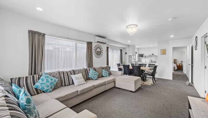 41 Robert Skelton Place, Clendon Park