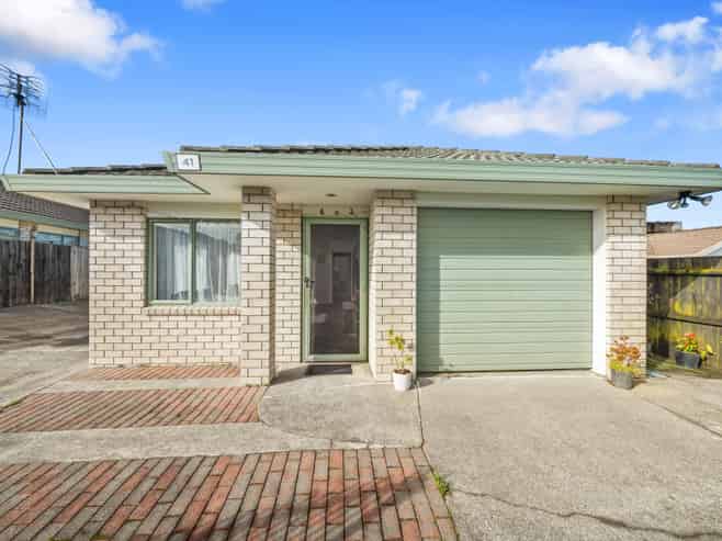 41 Robert Skelton Place, Clendon Park