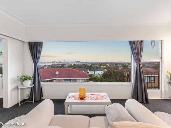 89 and 89A Pupuke Road, Northcote