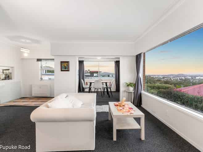 89 and 89A Pupuke Road, Northcote