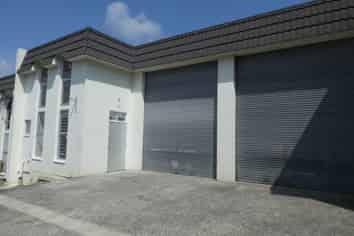 TIDY 145M² ASHFIELD INDUSTRIAL UNIT
