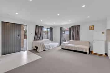 98A Holland Road, Fairfield