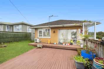 26  Olsen Avenue, Hillsborough