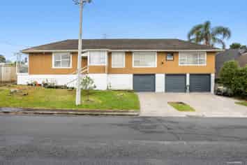 26  Olsen Avenue, Hillsborough