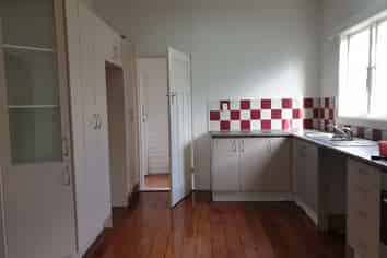 12 May Road, Mount Albert