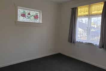 12 May Road, Mount Albert