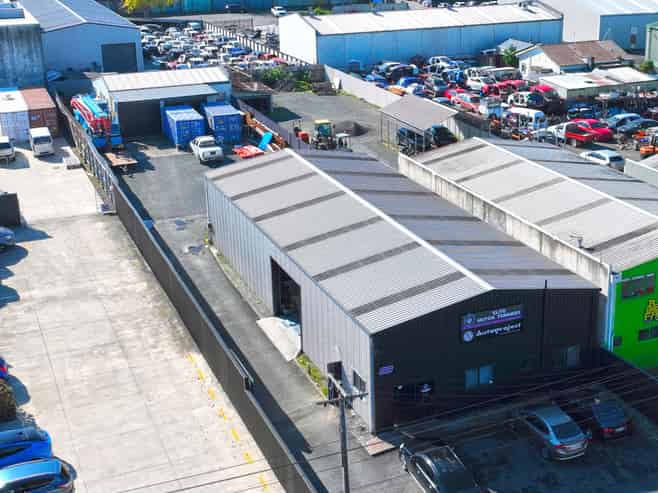 Versatile Frankton Building with Yard
