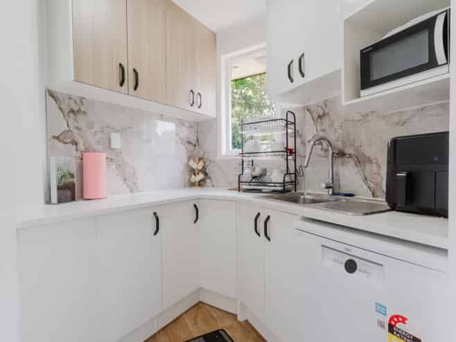 44 Garden Heights Avenue, Glenview