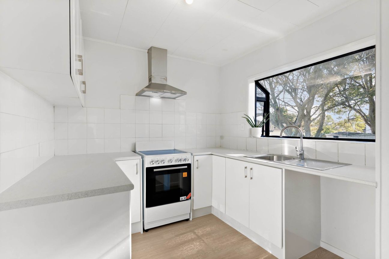 Affordable Refurbished Home with Land & Potential! - Ansicht 3
