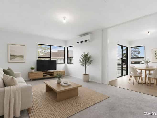 75 Burundi Avenue, Clendon Park