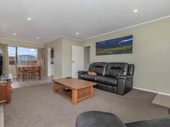 174B Bartholomew Road, Levin