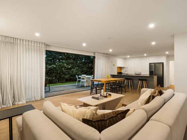 1 Moreland Road, Mount Albert