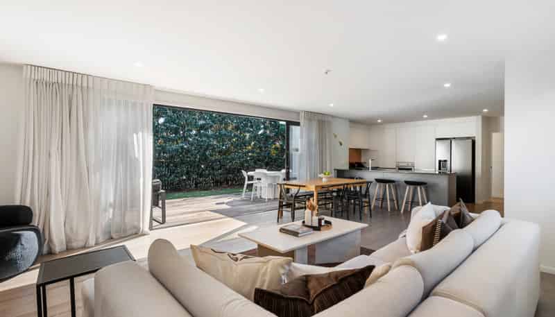 1 Moreland Road, Mount Albert