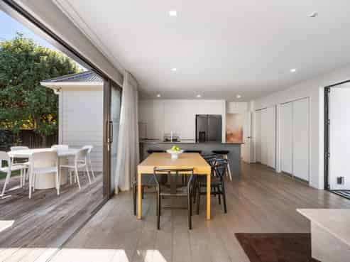 1 Moreland Road, Mount Albert