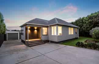 1 Moreland Road, Mount Albert