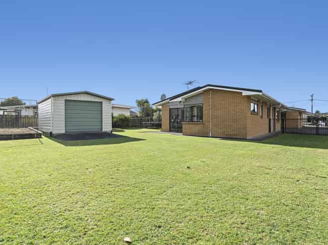 2/38 Waimea Street, Westown