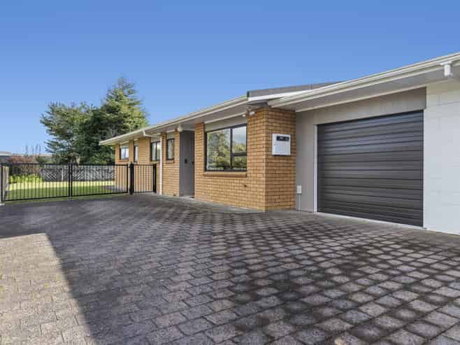 2/38 Waimea Street, Westown