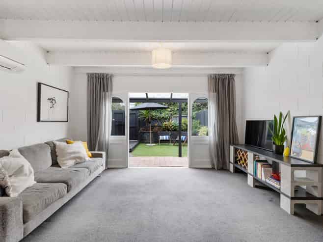 1H Richardson Road, Mount Albert