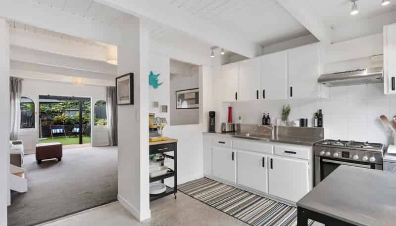 1H Richardson Road, Mount Albert