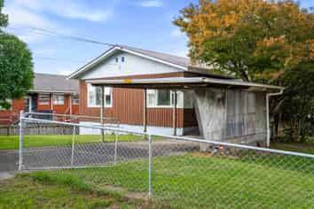 4 Boundary Road, New Windsor