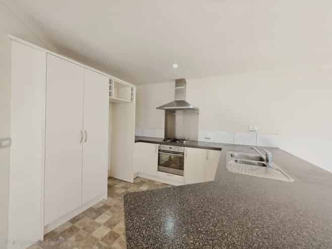 6 Fraser Colman Grove, Wainuiomata