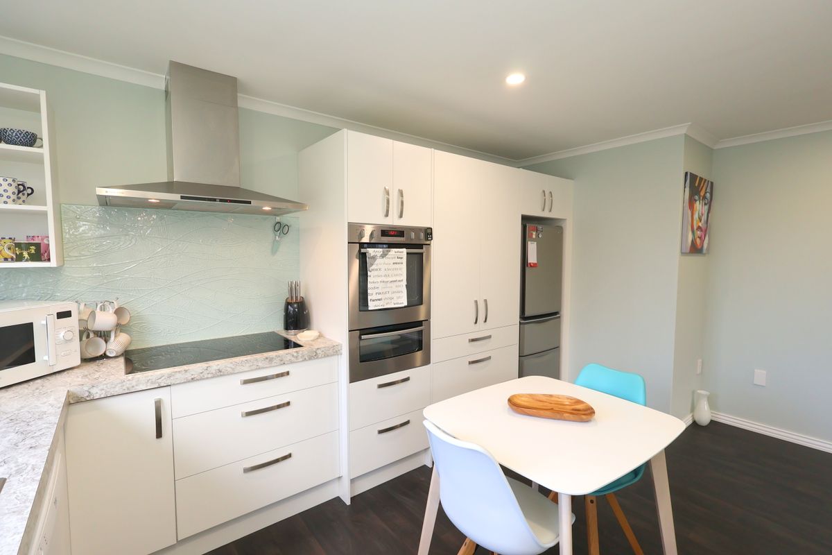 Sunny, Spacious & Great Location! - Widok 3