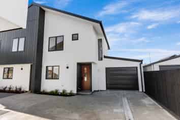 6/18 Whiteleigh Avenue, Addington
