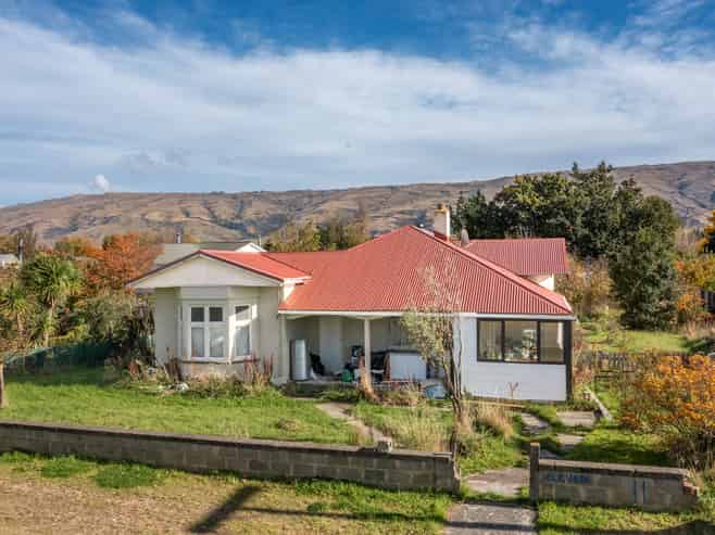 11 West Street, Middlemarch