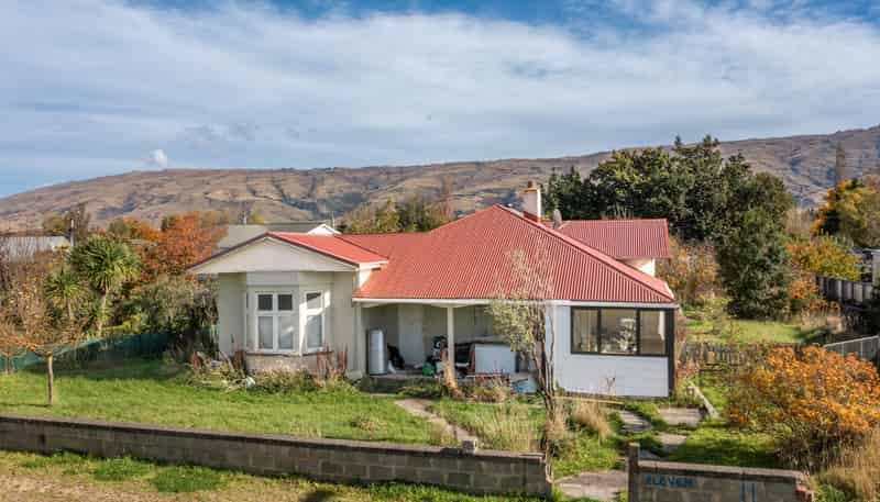 11 West Street, Middlemarch