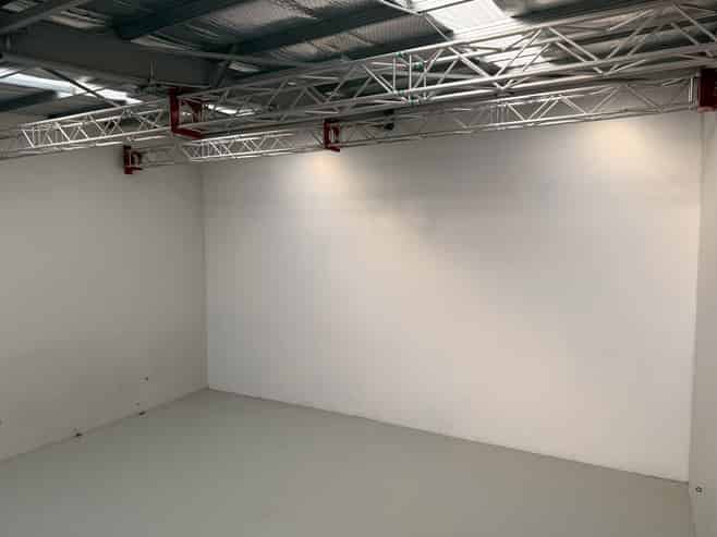 Warehouse, Showroom & Office on Waltham Road