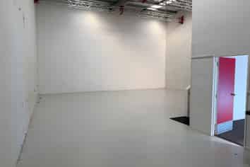 Warehouse, Showroom & Office on Waltham Road